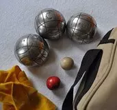 jeux de pétanque en camping
