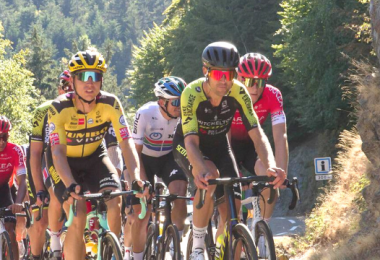 Des coureurs cyclistes venant du monde entier pour sillonner les routes écharpés de France du 1er au 24 juillet.