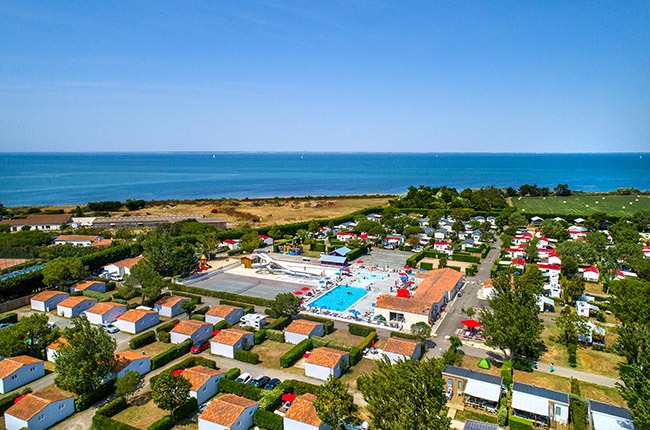 camping en automne sur l'ile de ré - les ilates