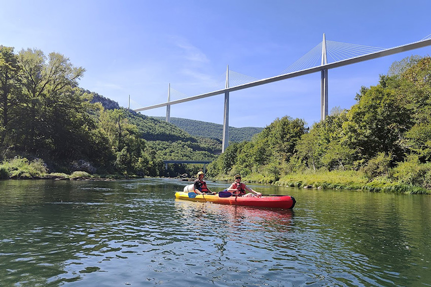 Camping de La Cascade - canoe